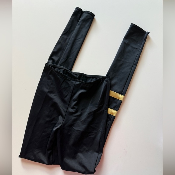 Weissman Gold Black Don’t Kill my Vibe Hip Hop Dance Costume SA Small Adult - Picture 2 of 4